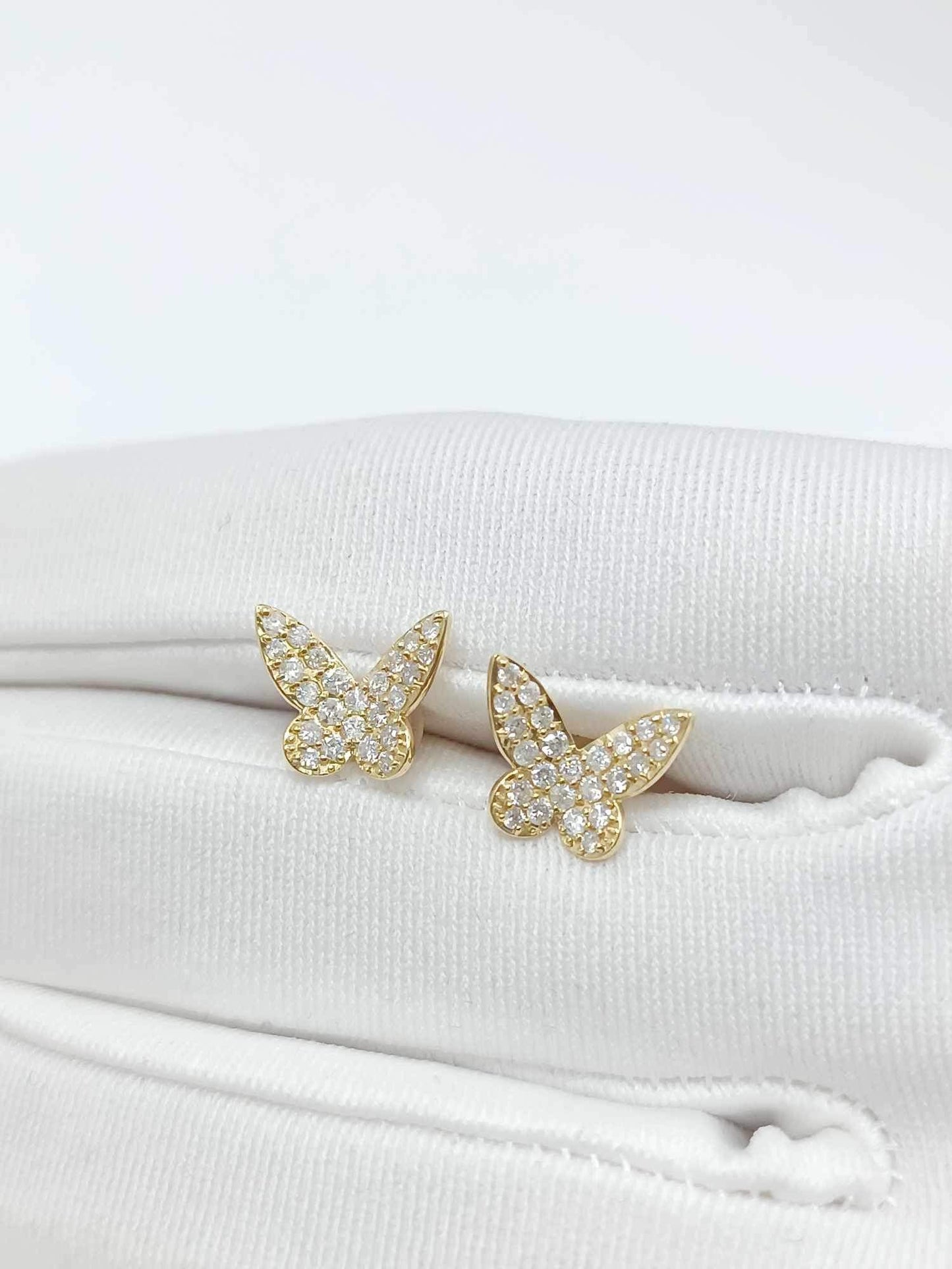 DIA EARRING 00093 "YG" -0.25CT