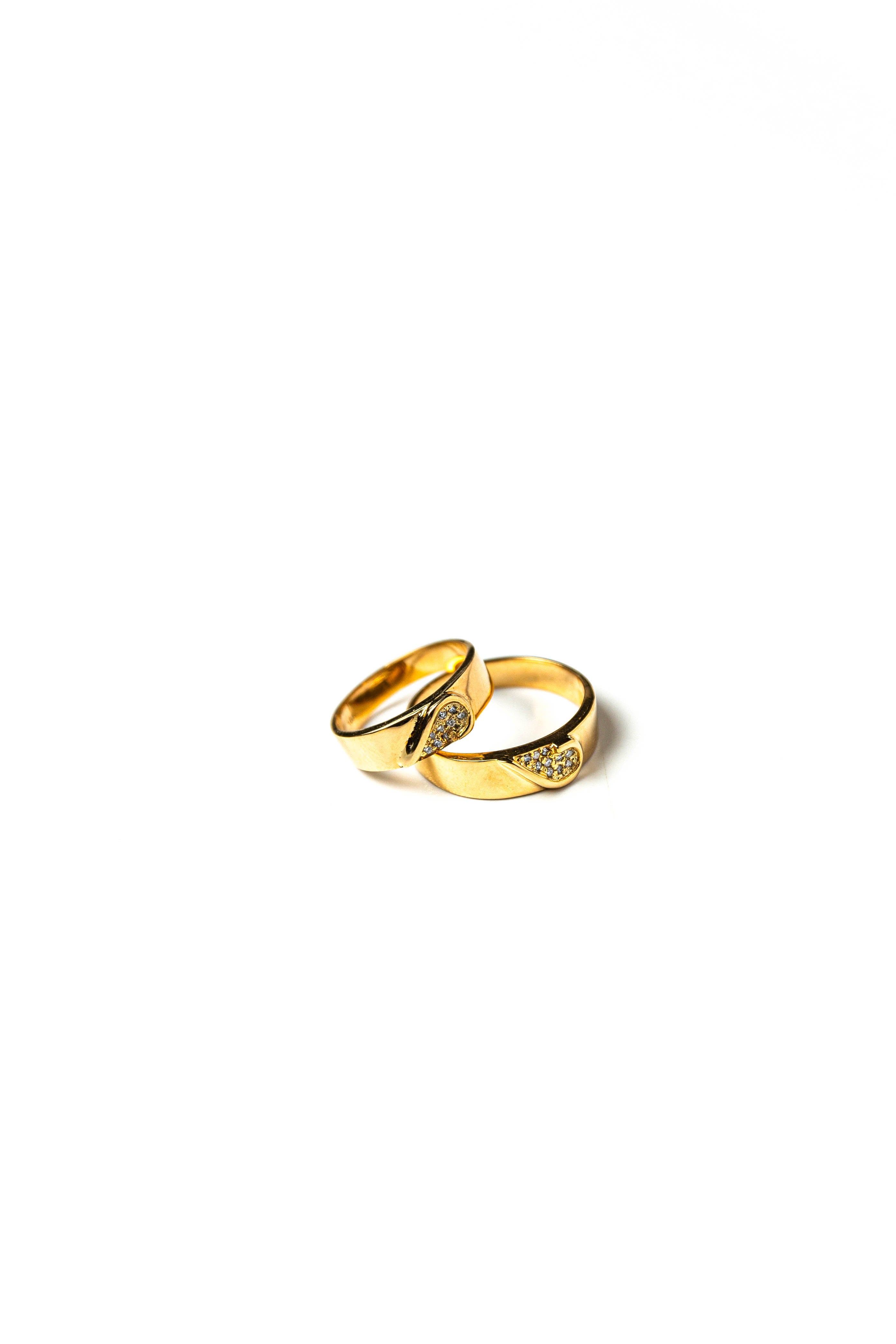 Order 0.5 Carat White Gold Zirconia Wedding Ring Pretty Raw Pair |  GLAMIRA.com